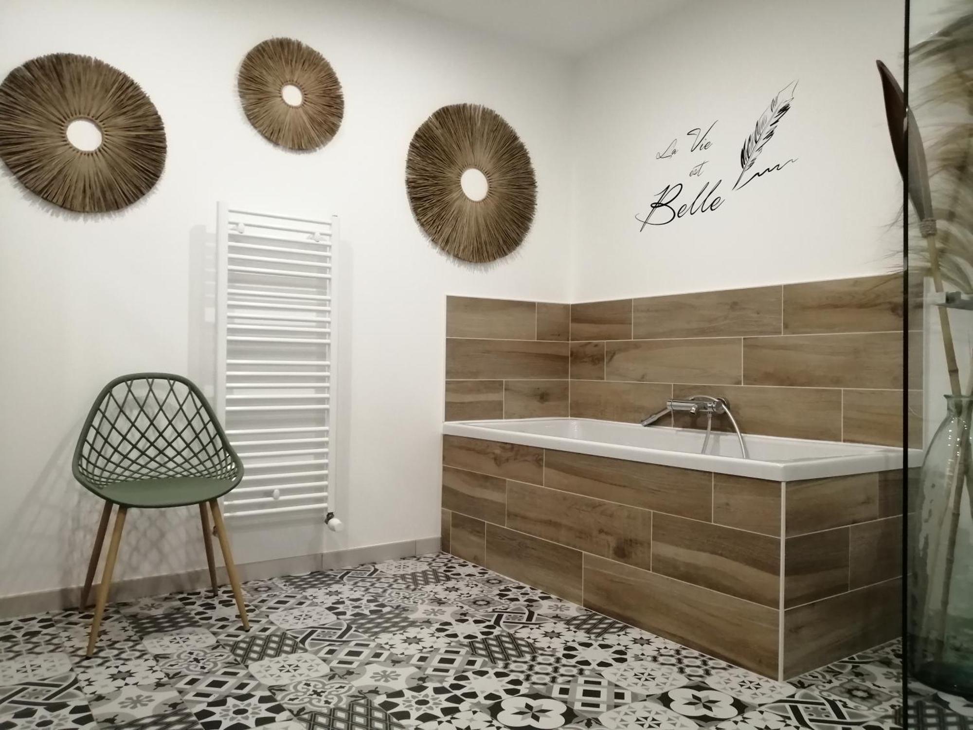 Le Domaine De Pivette Bed and Breakfast Αβράνς Εξωτερικό φωτογραφία